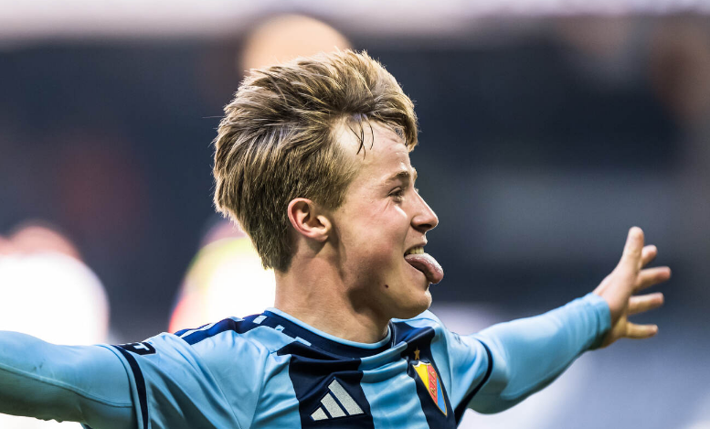 Djurgården Fotboll: Bo Hegland efter derbyshowen mot AIK: ”Supportrar skriver att jag ska till VM”